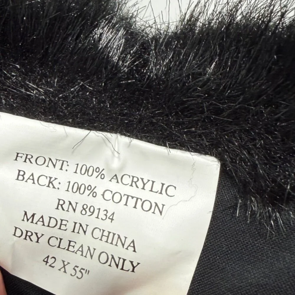 Plush Black Faux Fur Reading Throw Blanket 42